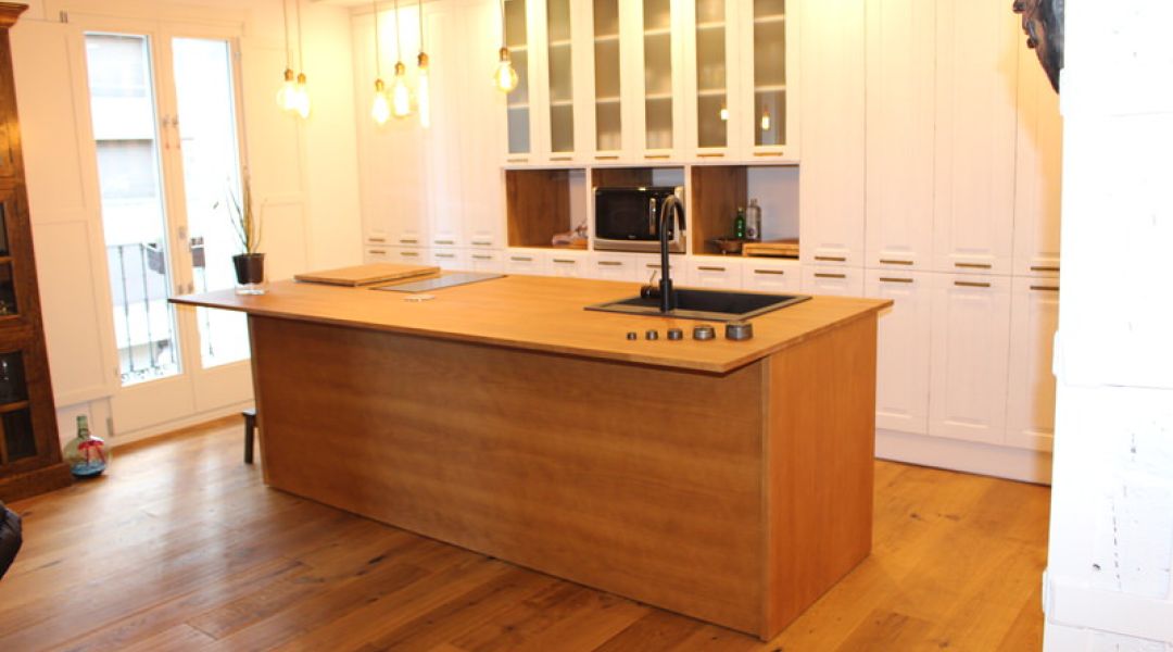 Suministro y montaje de suelo de madera marca KÄHRS
